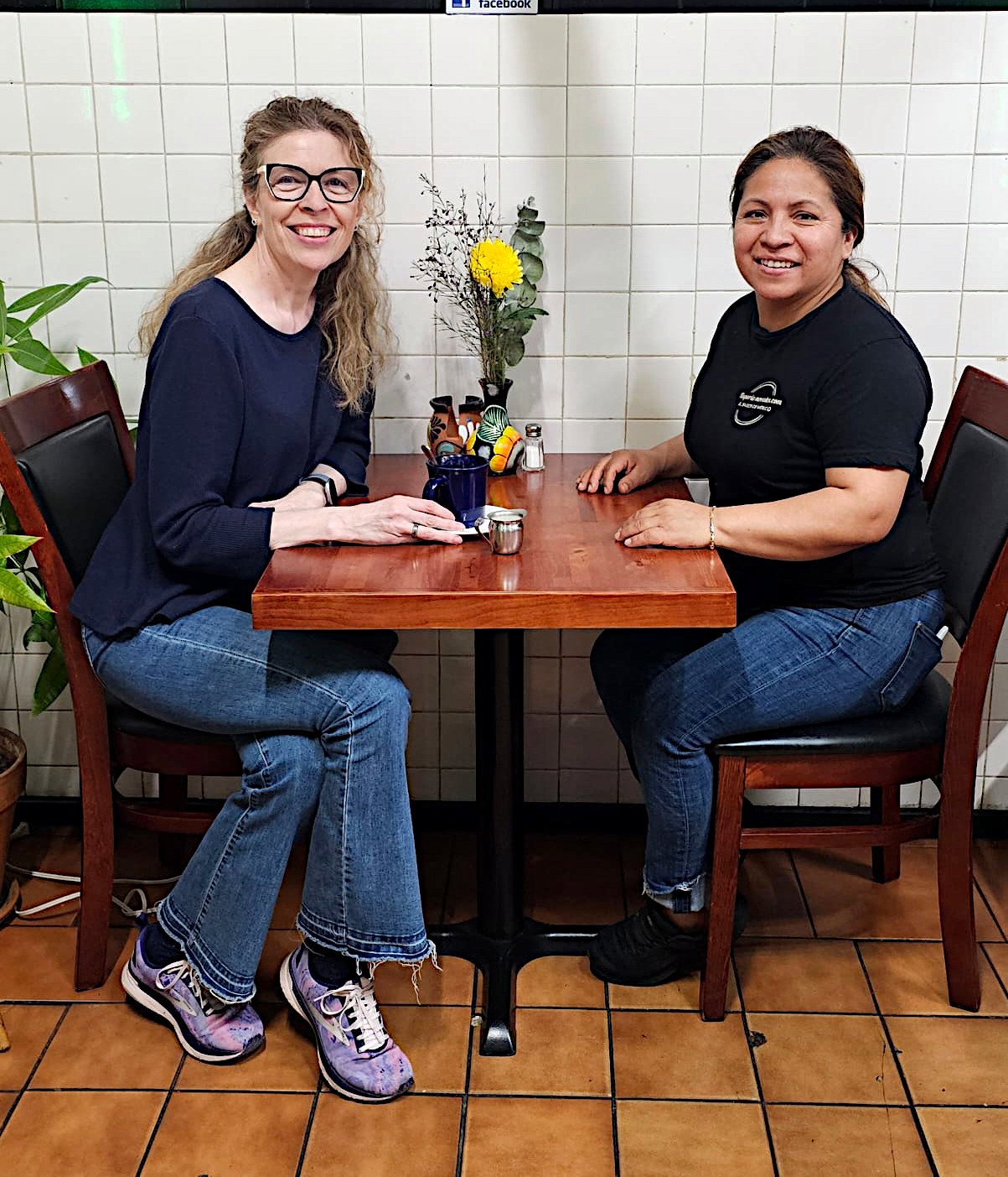 Reuni&oacute;n con Felipa, presidenta de la AEM (Asociaci&oacute;n de Empresarios Mexicanos)